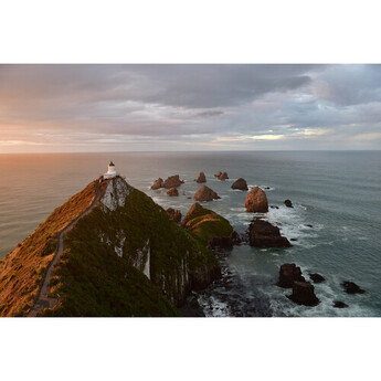 Nikon AF-S NIKKOR 24-70mm f/2.8E ED VR Lens — thumbnail 20
