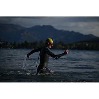 Nikon NIKKOR Z 70-200mm f/2.8 VR S II Lens (Nikon Z) — thumbnail 21