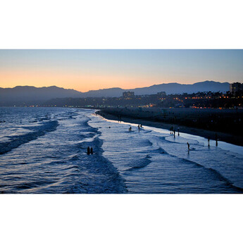 Nikon AF-S Nikkor 35mm f/1.8G DX Lens — thumbnail 12