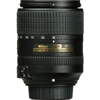 Nikon AF-S DX NIKKOR 18-300mm f/3.5-6.3G ED VR Lens — thumbnail 2