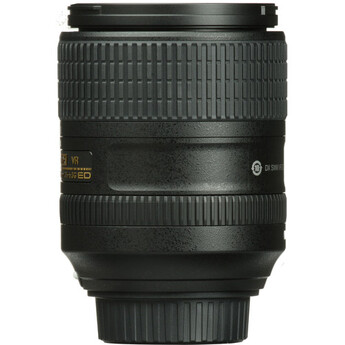 Nikon AF-S DX NIKKOR 18-300mm f/3.5-6.3G ED VR Lens — thumbnail 5