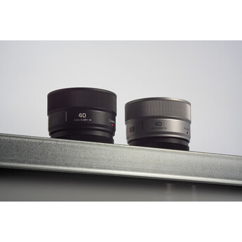 Panasonic LUMIX S 40mm f/2 Lens (Black) — thumbnail 8