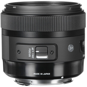 Sigma 30mm f/1.4 DC HSM Lens for Canon DSLR Cameras — thumbnail 4