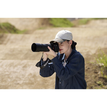 Sony FE 100-400mm f/5.6-8 OSS Lens (Sony E) — thumbnail 20