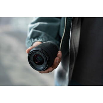 Sony FE 28-70mm f/3.5-5.6 OSS II Lens (Sony E) — thumbnail 10