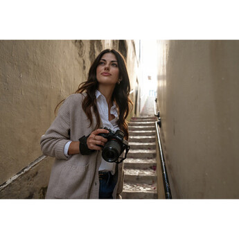 Sony FE 28-70mm f/3.5-5.6 OSS II Lens (Sony E) — thumbnail 11