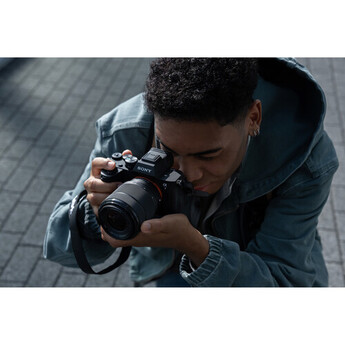 Sony FE 28-70mm f/3.5-5.6 OSS II Lens (Sony E) — thumbnail 8