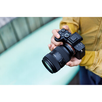Tamron 35-100mm f/2.8 Di III VXD Lens (Sony E) — thumbnail 10