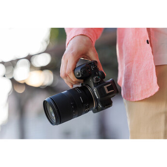 Tamron 17-70mm f/2.8 Di III-A VC RXD Lens (Canon RF) — thumbnail 15