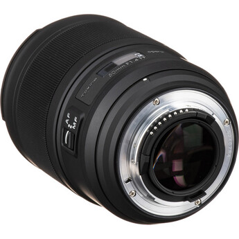 Tokina opera 50mm f/1.4 FF Lens for Nikon F — thumbnail 6