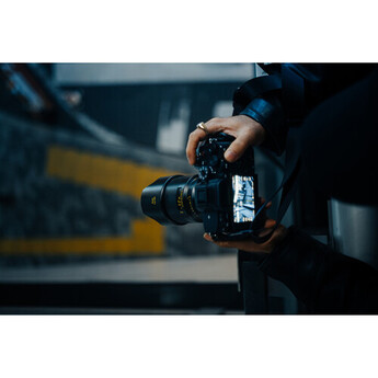 Zeiss Otus ML 35mm f/1.4 Lens (Sony E) — thumbnail 5
