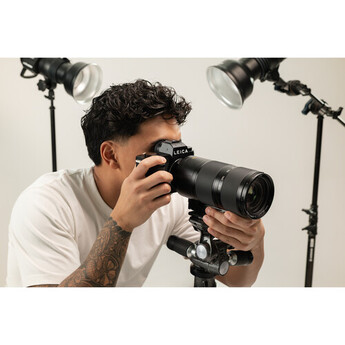 Leica SL3-P Mirrorless Camera with 24-70mm & 70-200mm Lenses — thumbnail 12