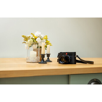 Leica M EV1 Mirrorless Camera — thumbnail 17