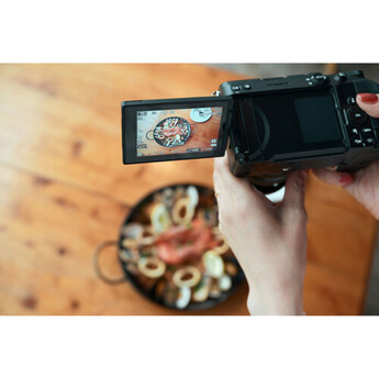 Nikon Z5 IIC Mirrorless Camera (Silver) — thumbnail 17
