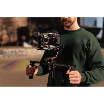 Panasonic LUMIX GH7 Mirrorless Camera — thumbnail 18