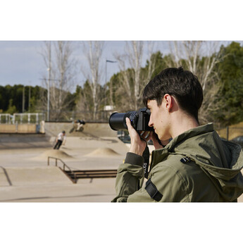 Sony RX10 V Digital Camera — thumbnail 25