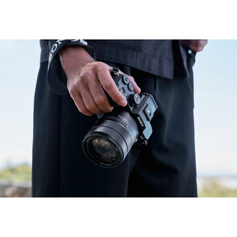 Sony RX10 V Digital Camera — thumbnail 26