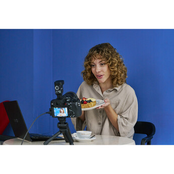 Sony RX10 V Digital Camera — thumbnail 27