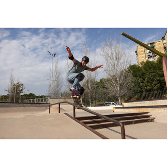 Sony RX10 V Digital Camera — thumbnail 39