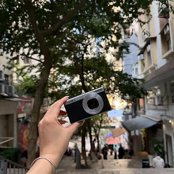 Yashica Tank Compact Digital Camera (Black) — thumbnail 16