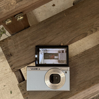 Yashica Tank Compact Digital Camera (Sky Blue) — thumbnail 12