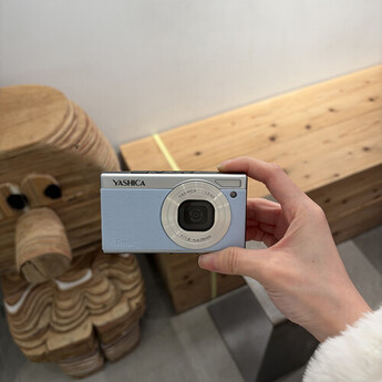 Yashica Tank Compact Digital Camera (Sky Blue) — thumbnail 8