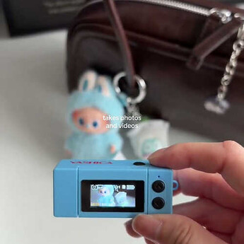 Yashica Funtastic Key Chain Camera (Yashica Boy Adventure) — thumbnail 7