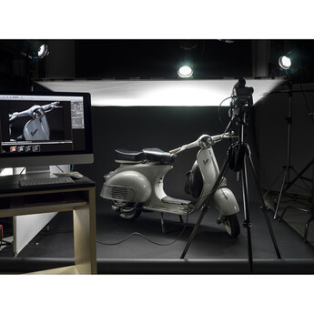 Manfrotto MT055CXPRO3 Carbon Fiber Tripod — thumbnail 13