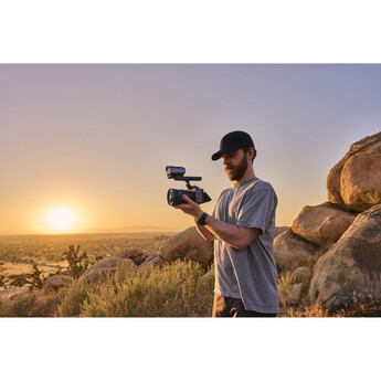 Sony FX5 Cinema Camera with XLR Handle Unit — thumbnail 42