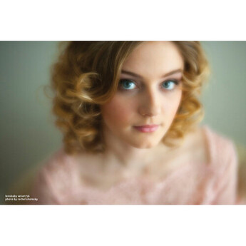 Lensbaby Velvet 56mm f/1.6 Lens for Canon RF — thumbnail 10