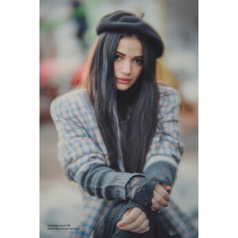 Lensbaby Velvet 85mm f/1.8 Lens for Canon RF — thumbnail 6