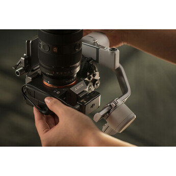 DJI RS 4 Mini Handheld Gimbal Stabilizer — thumbnail 22