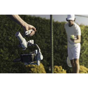 DJI RS 4 Mini Handheld Gimbal Stabilizer — thumbnail 24