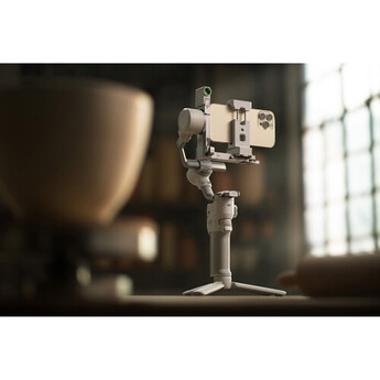 DJI RS 4 Mini Handheld Gimbal Stabilizer — thumbnail 25