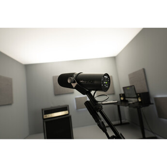 Shure SM7dB Vocal Microphone with Built-In Preamp — thumbnail 8