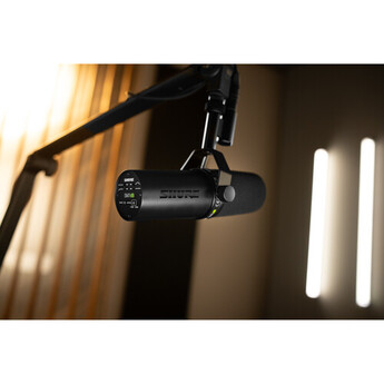 Shure SM7dB Vocal Microphone with Built-In Preamp — thumbnail 9