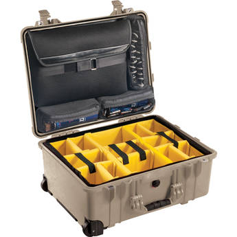 Pelican 1560SC Studio Case (Desert Tan V2)