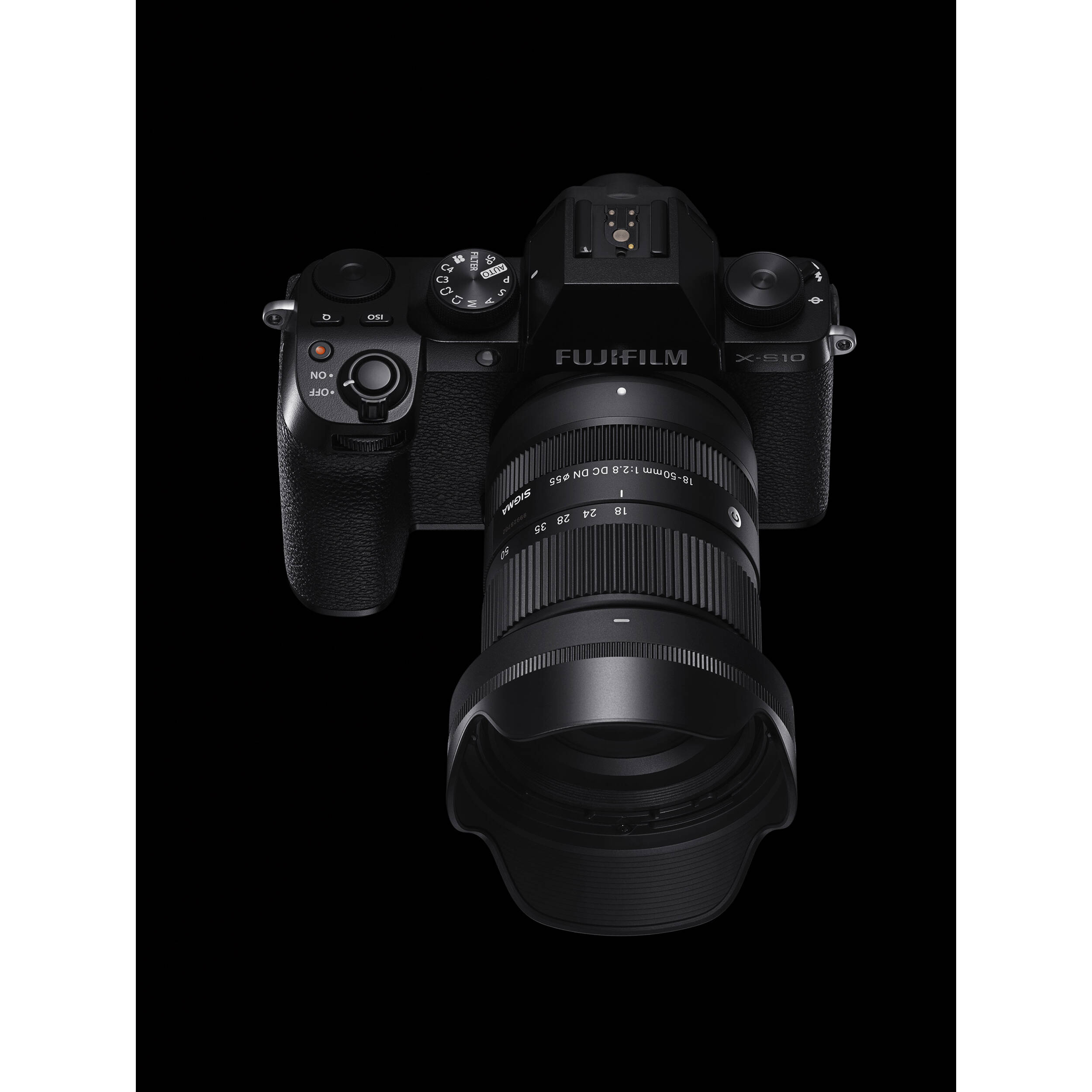 ②Nikon D5100とSIGMAレンズ18-50mm、他の色々セット sddefault.jpg