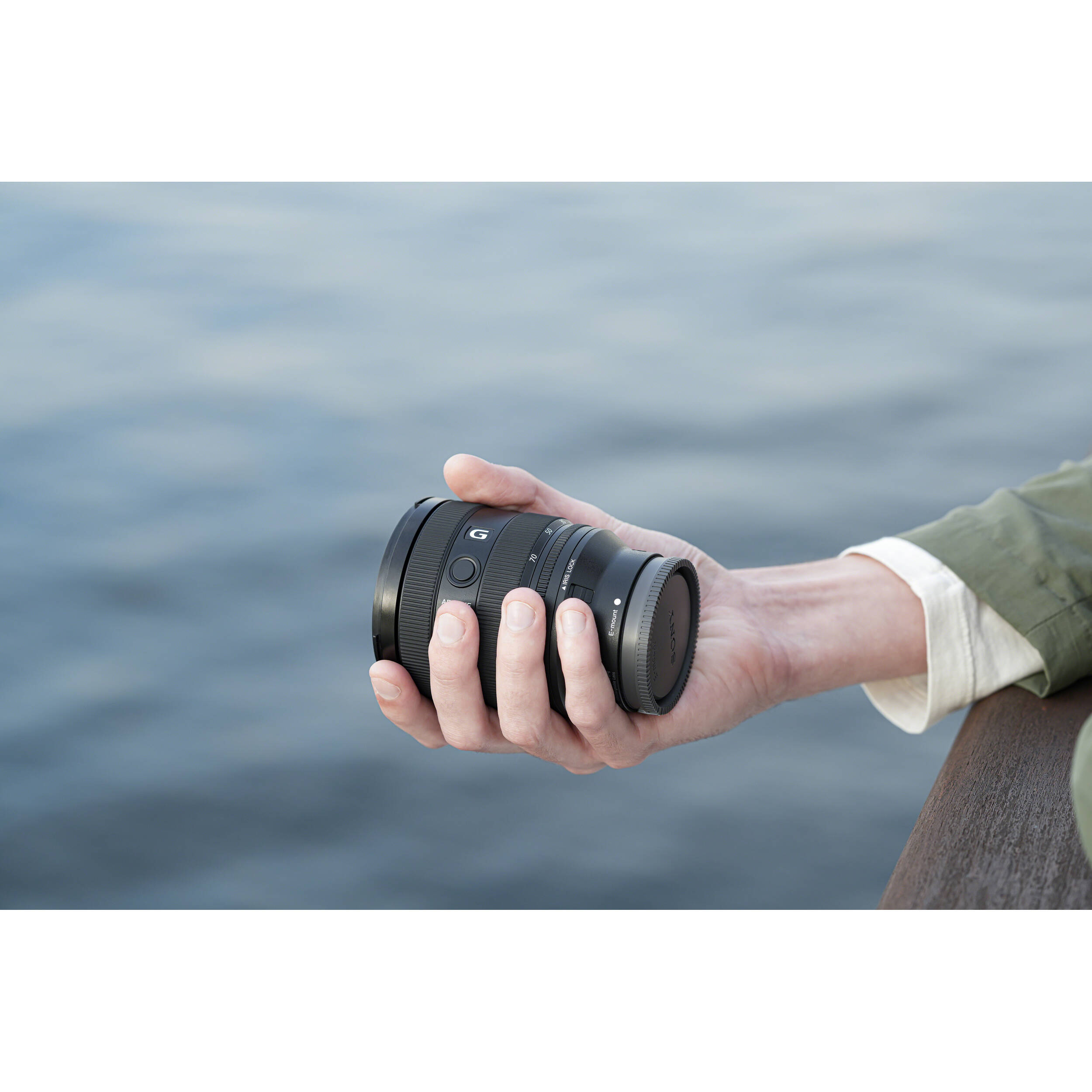 Sony FE 20-70mm F4G（SEL2070G） Sony FE 20-70mm f/4 G Lens (Sony E) | Bedfords.com