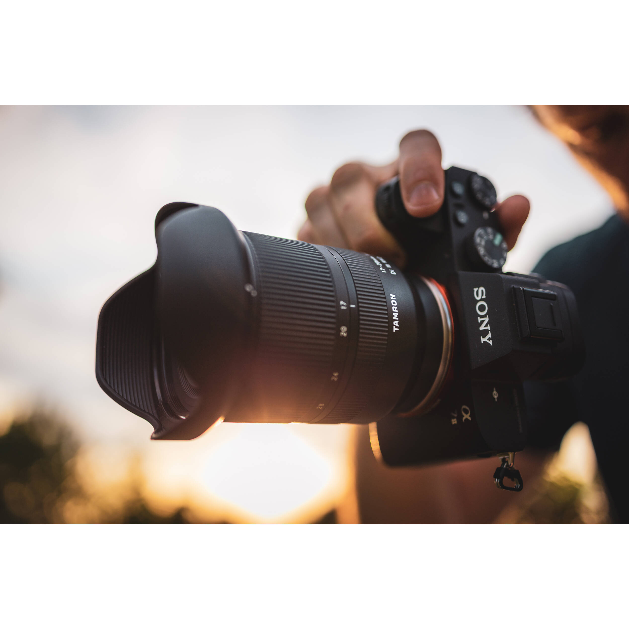 Tamron 17-28mm f/2.8 Di III RXD Lens for Sony E A046 Greentoe