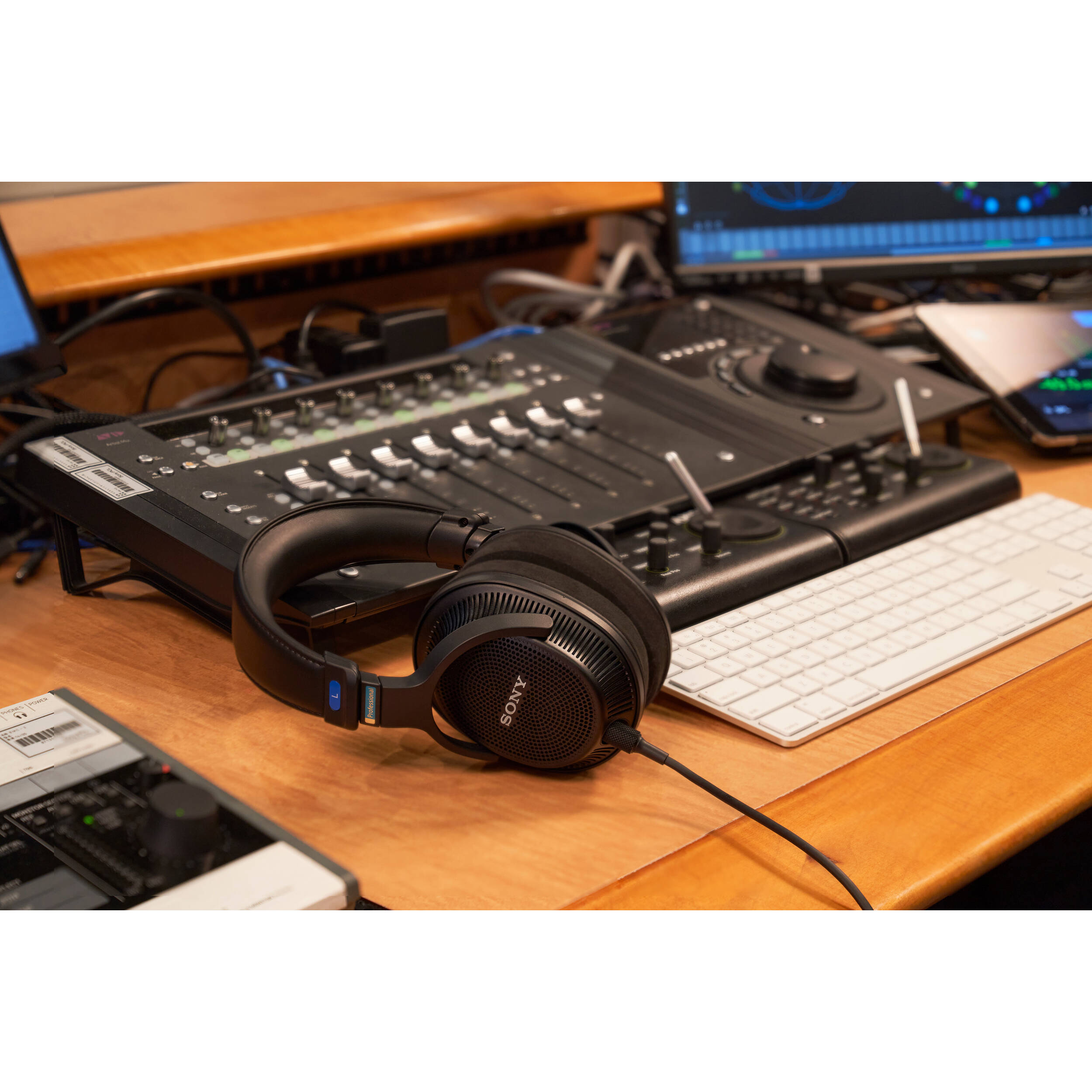 MDR-MV1 Sony MDR-MV1 Open-Back Reference Monitor Headphones | Greentoe
